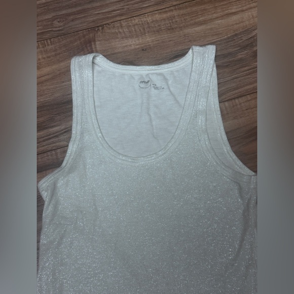 aerie Tops - NWOT. Women's White Aerie Sparkling Tank Top. Size M